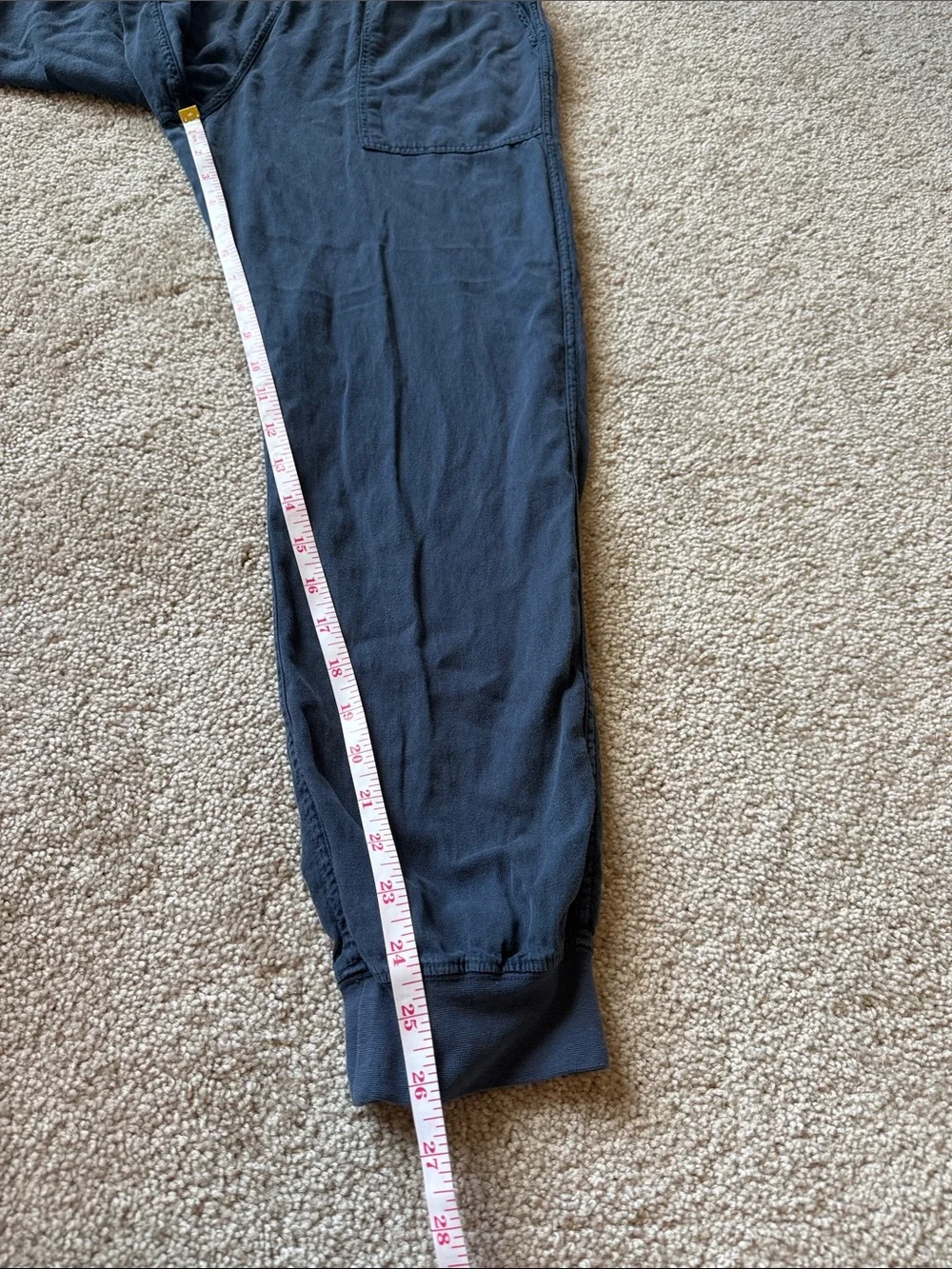 Faherty Arlie Day Linen Blend Jogger Pant in Navy Blue - Picture 8 of 9